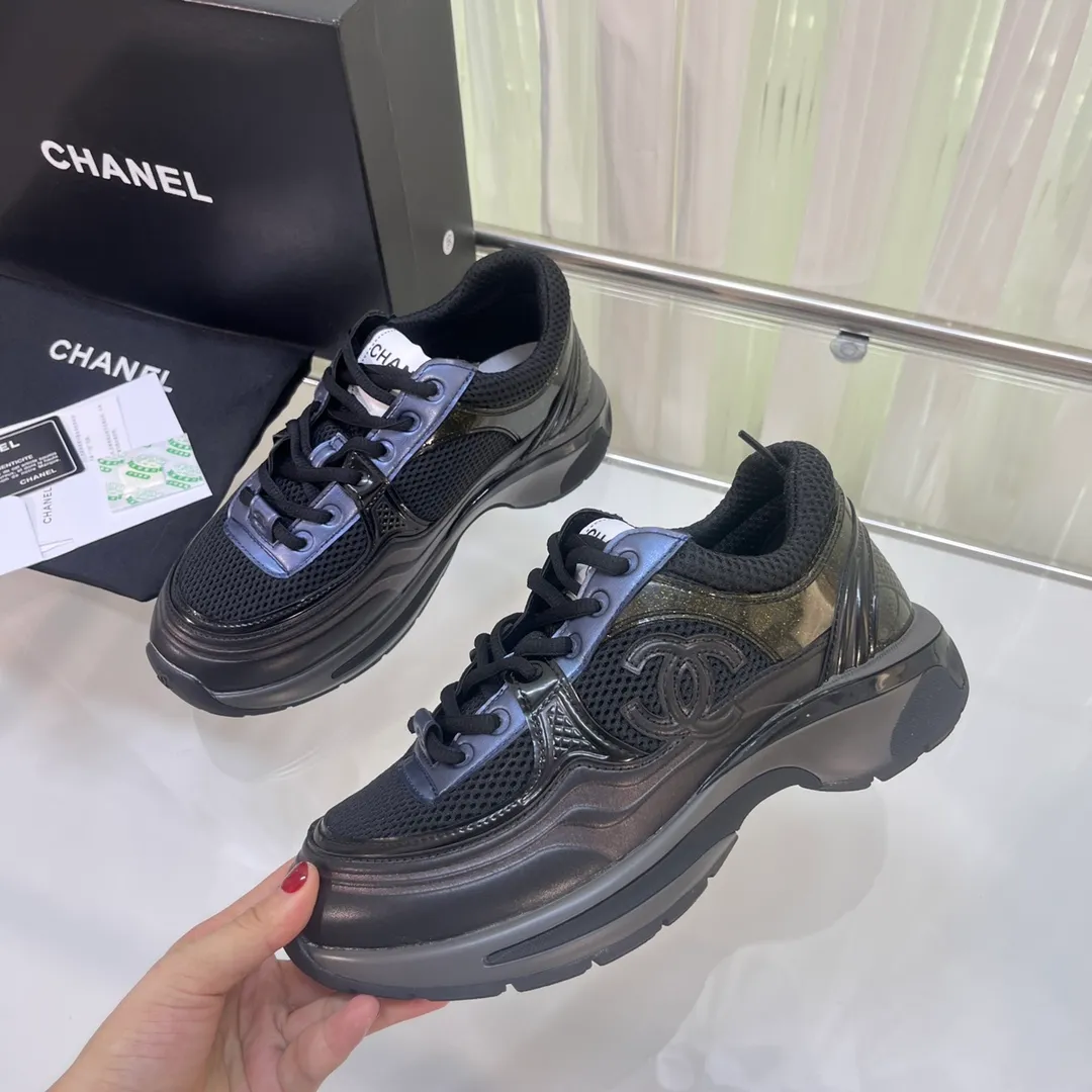 👟👟Ex-factory price 640👟👟 Women's shoes factory latest 5 colors! Super pretty! 2023 super popular Chanel Chanel 23C King of Horns series casual sports shoes, incomparably beautiful and easy to wear, absolute fairy style, very light, super soft inside, super comfortable, breathable upper design, high-end color matching, versatile, must-have model of the year, upper: cowhide and cloth stitching, original craftsmanship, lining: breathable mesh, original foam combination outsole, size: 35-45